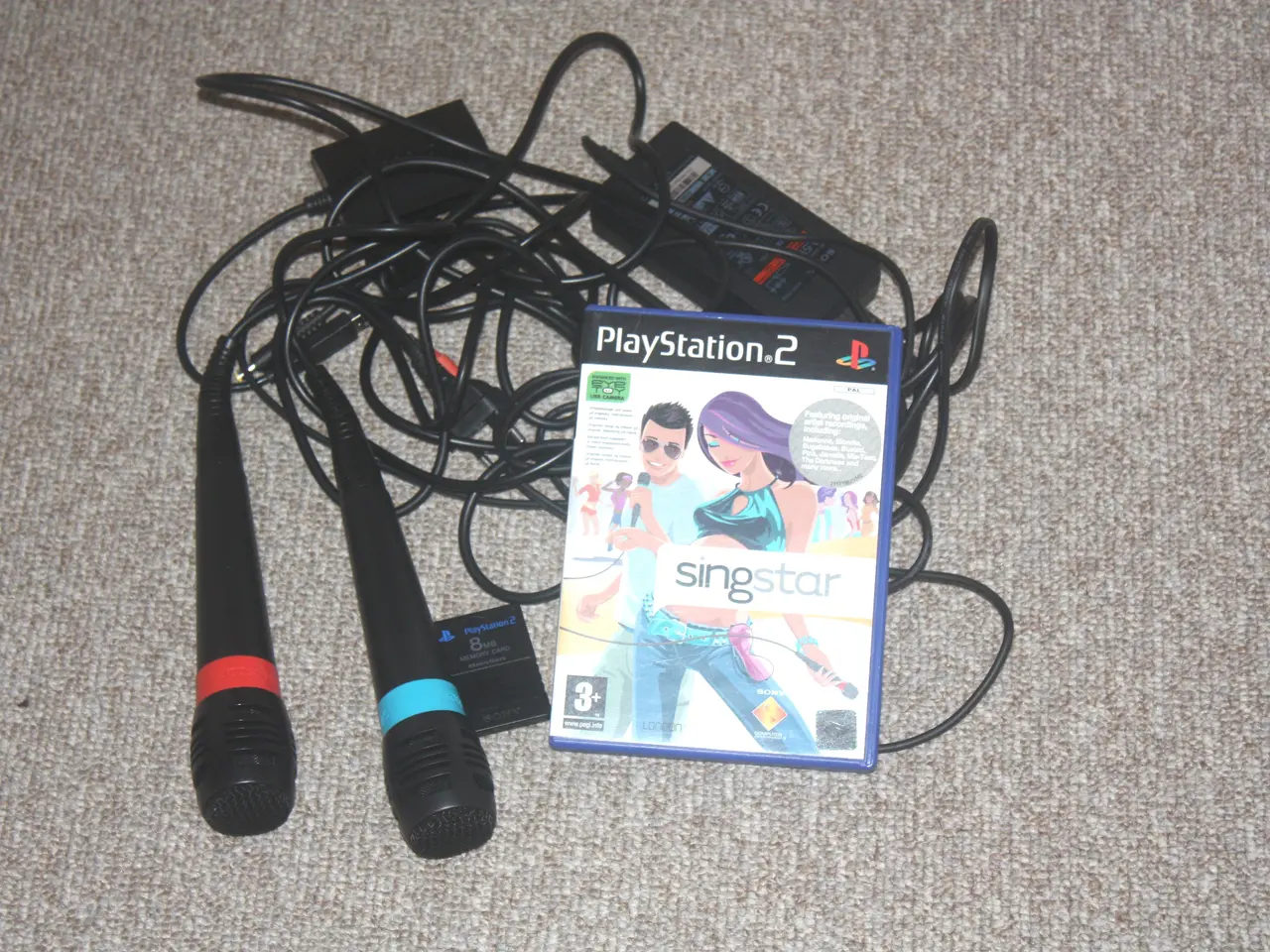 Billede 1 - Singstar sæt med 2 mikrofoner, spil osv. PS2