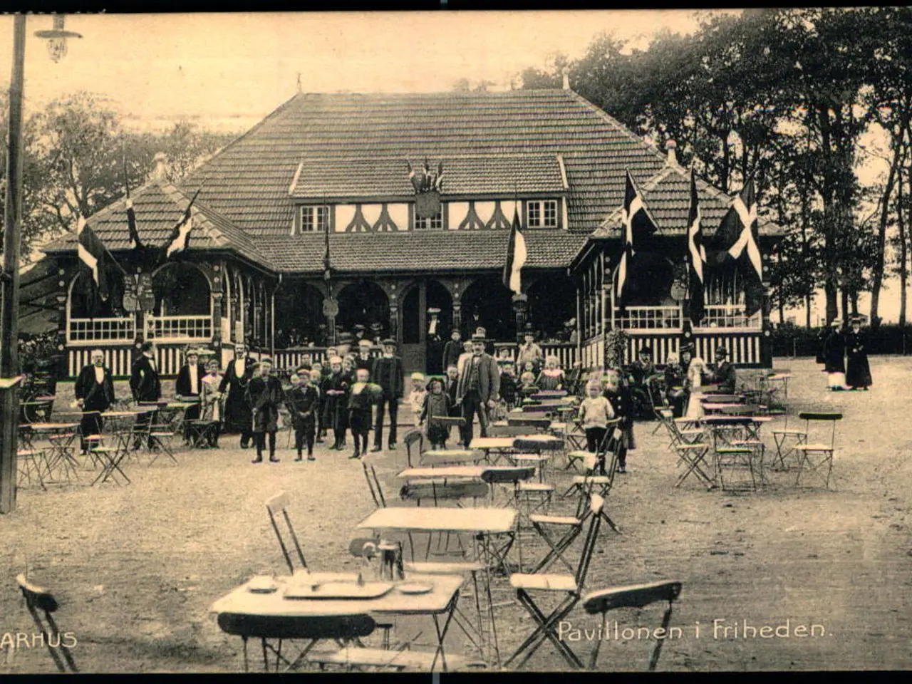 Billede 1 - Aarhus - Pavillonen i Friheden - P.L. Eneret