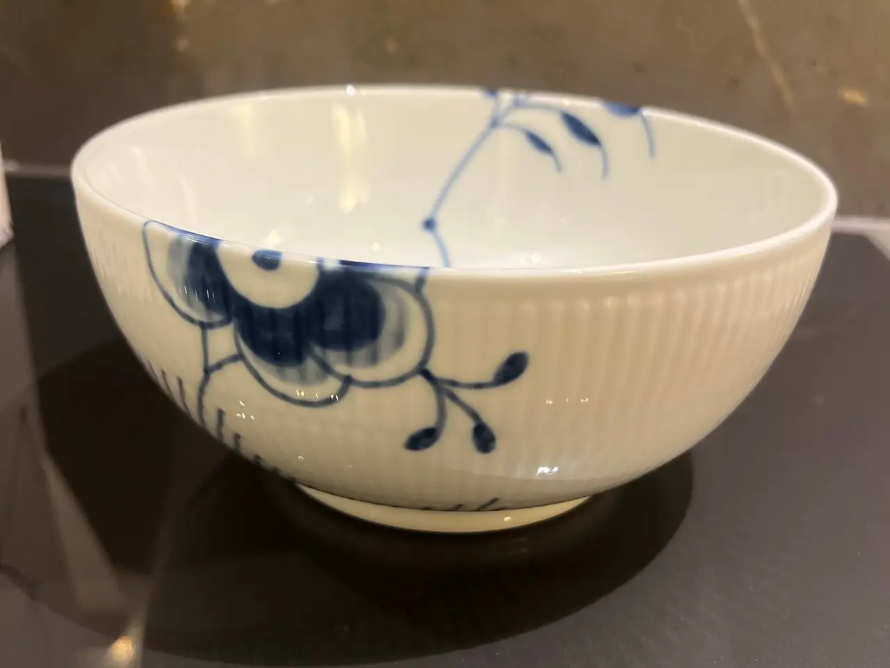 Billede 1 - Royal Copenhagen skål 456 Blue Fluted Mega 18 cm