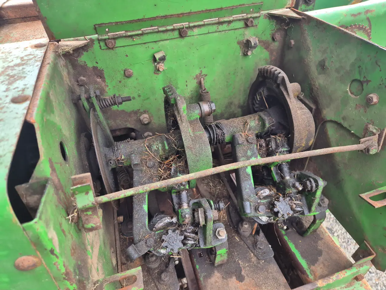 Billede 7 - John Deere 346 Småballepresser