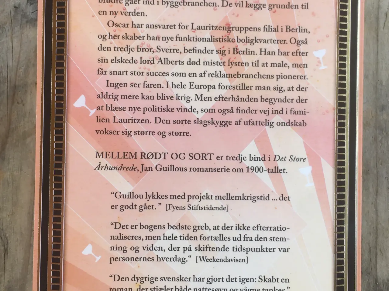 Billede 2 - Mellem Rødt Og Sort, Jan Guillou, genre: drama