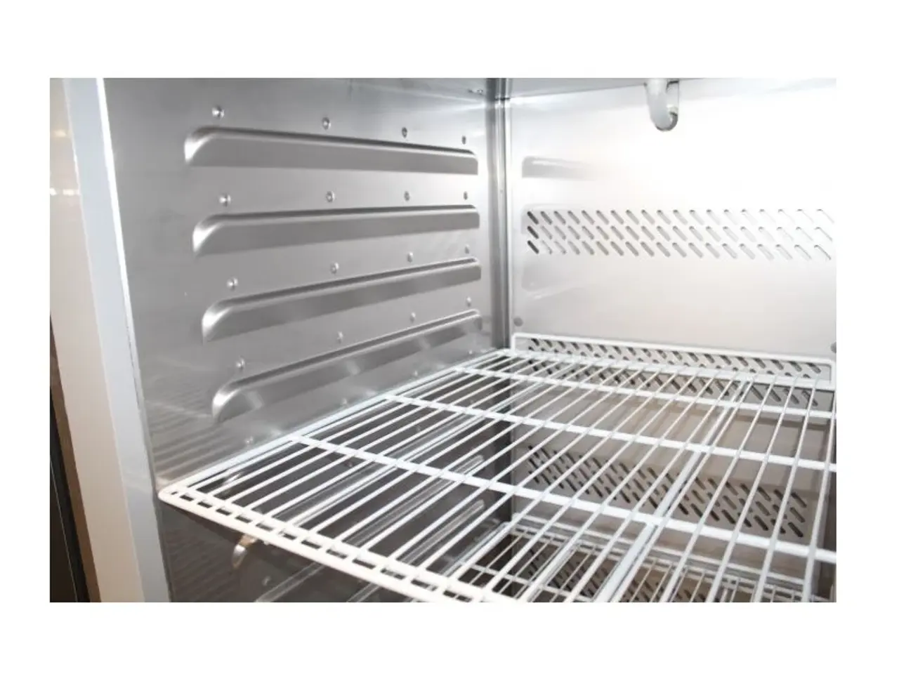 Billede 2 - Industrikøleskab 560 L- 2/1 GN