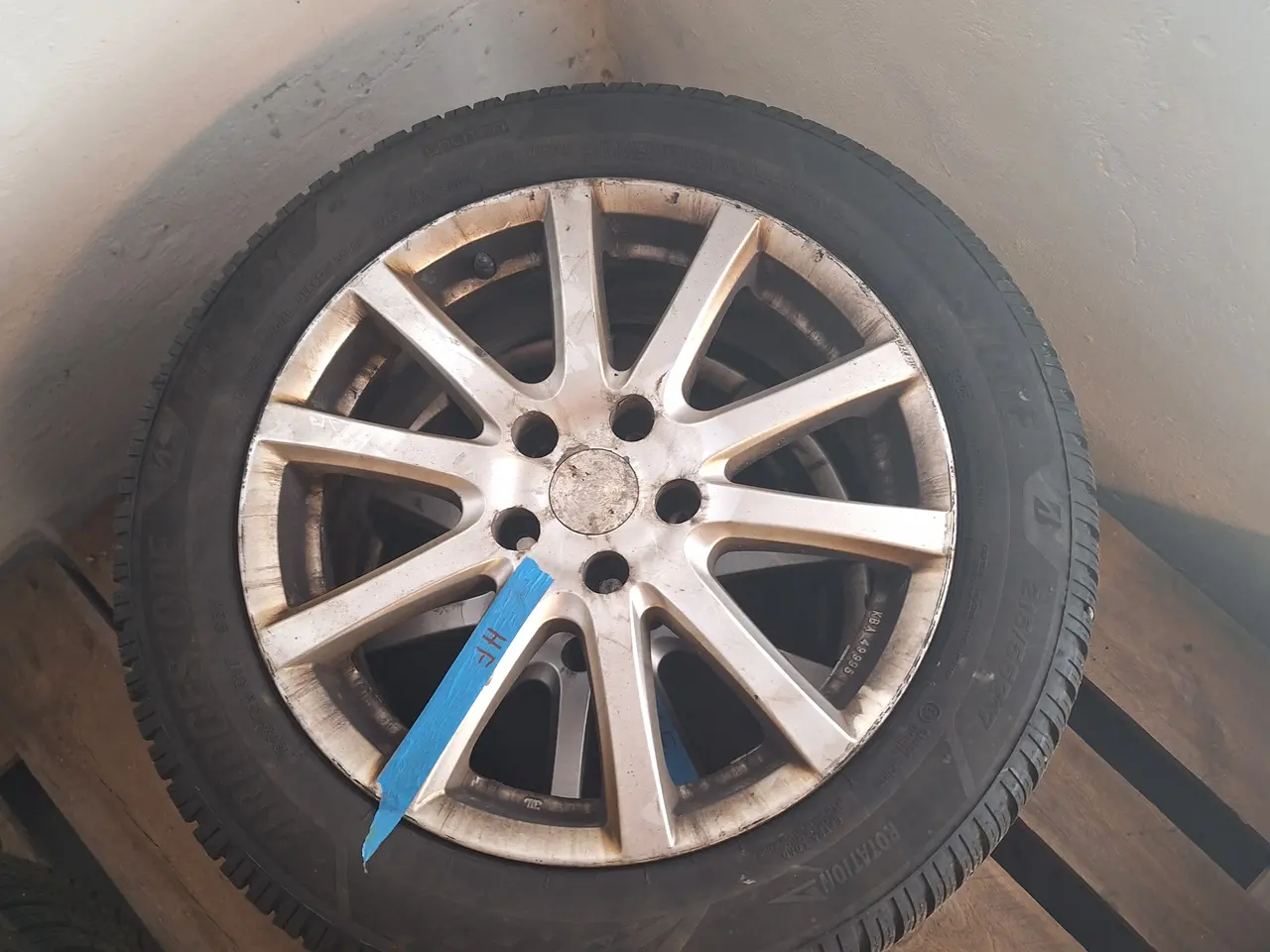 Billede 3 - Vinterdæk med alufælge 215/55 R17 Toyota avensis