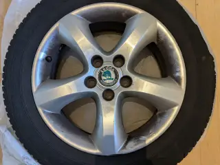 Originale Skoda Fælge med dæk