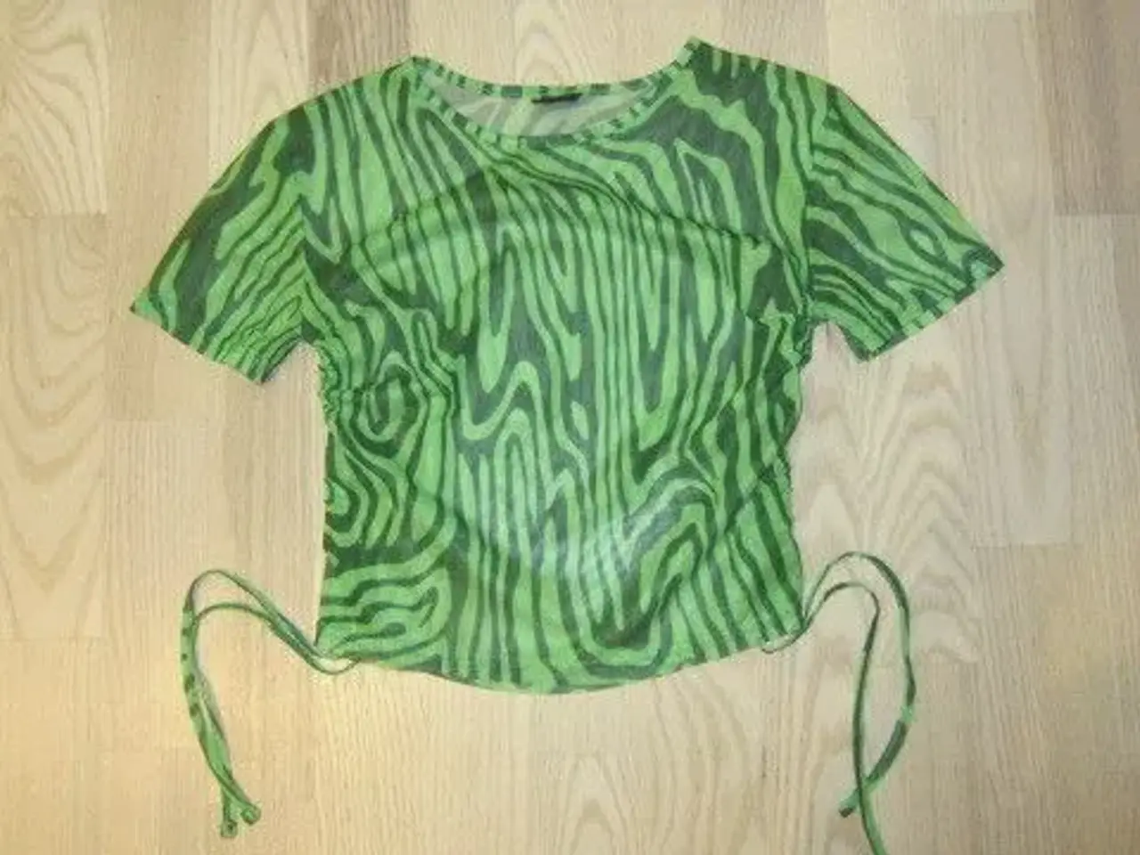 Billede 1 - Str. XS, ubrugt flot t-shirt