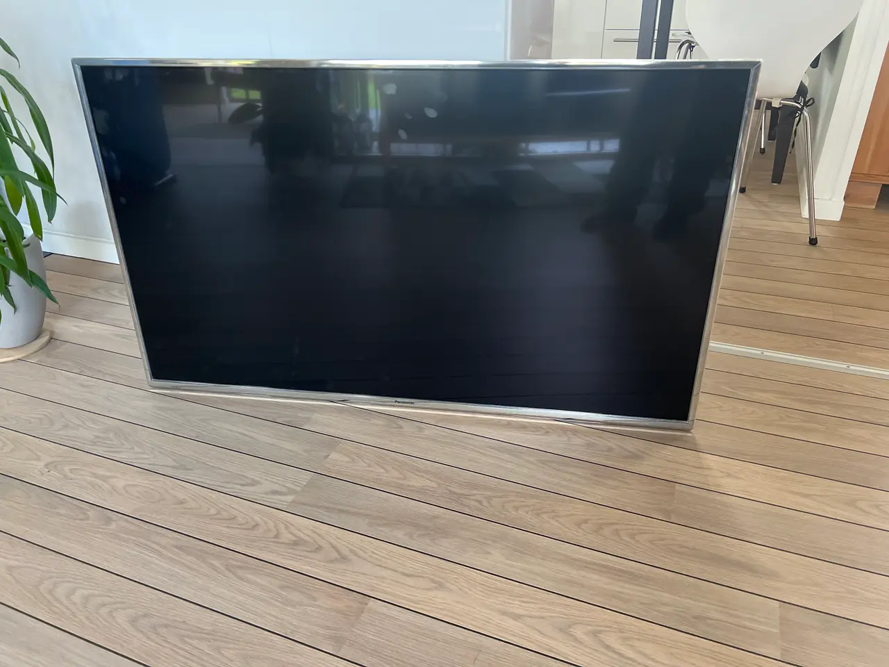 Billede 4 - Flot 49” led Panasonic TV. Med fod