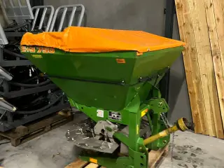 Amazone E+S 750 Velholdt Salspreder som er meget lidt brugt, den er med Amados computer