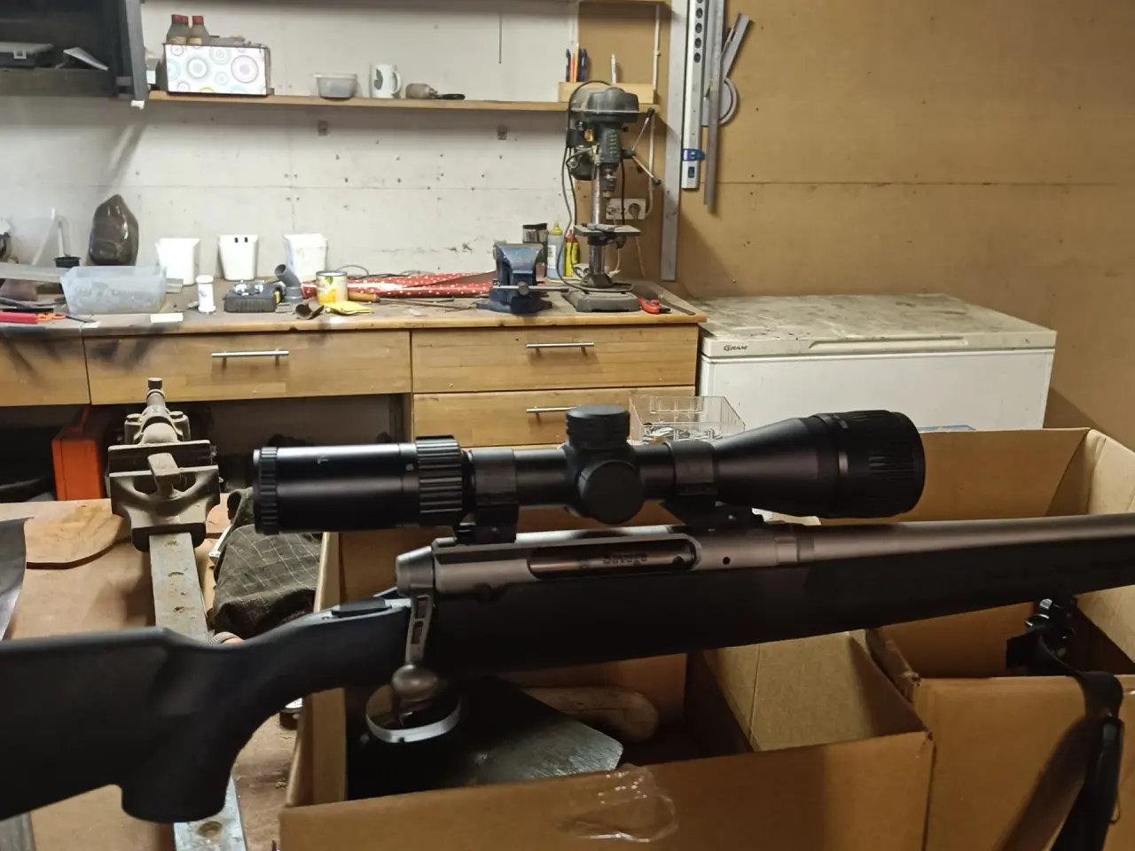 Billede 1 - Jagtriffel Savage axis incl Vertical 4-16x44