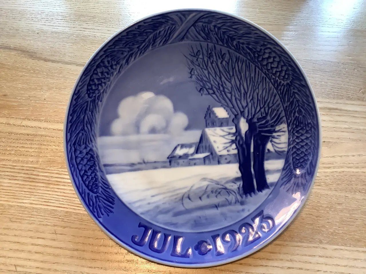 Billede 1 - Royal Copenhagen Jul 1923 Snelandskab med kirke.