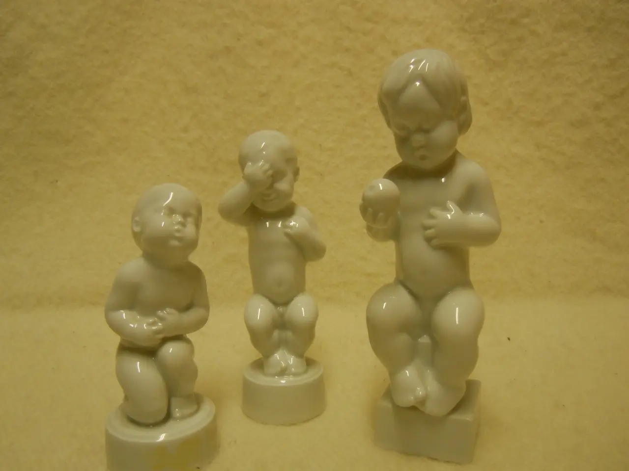 Billede 1 - OPHØRSUDSALG Bing & Grøndahl figurer. Priser fra