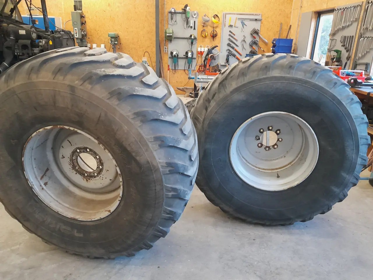 Billede 1 - 650/65R26.5 dæk med fælge