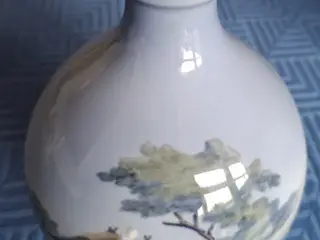 Royal Copenhagen Art Nouveau Vase med Bondegård