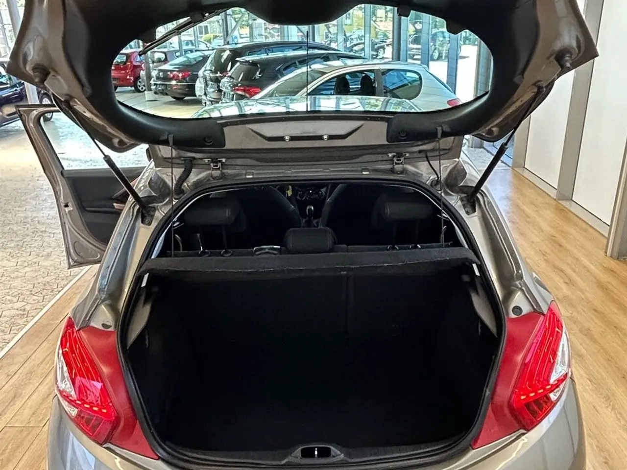 Billede 12 - Peugeot 208 1,2 VTi Urban 82HK 5d
