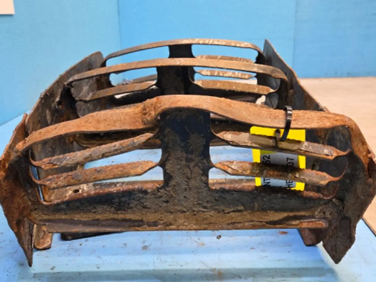 Billede 5 - New Holland T6030 Trinplade 87520018