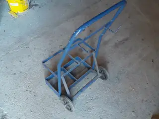 Flaskevogn til 10 kg ilt og gas.