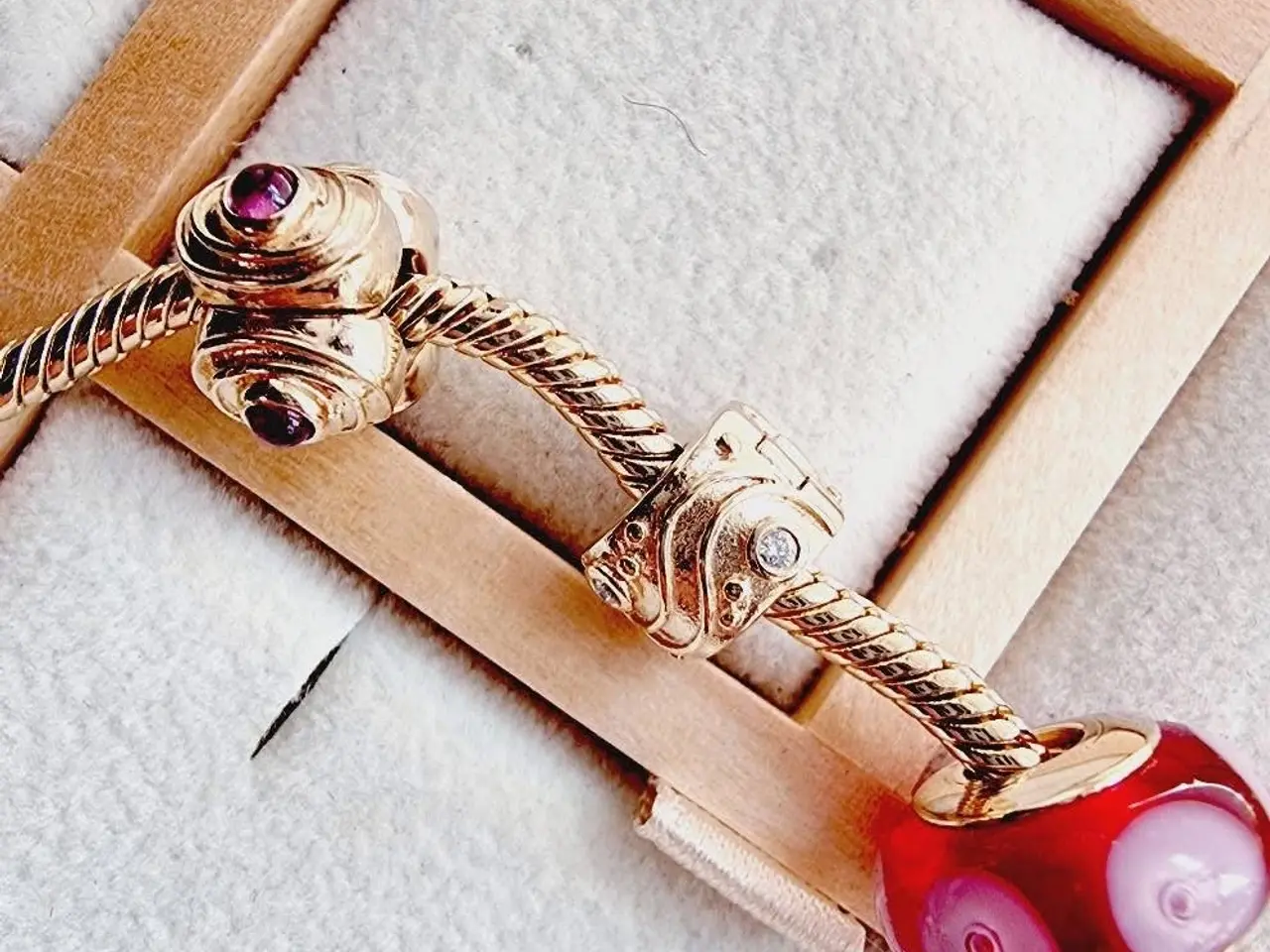 Billede 3 - 42 gram!! Pandora armbånd charms 14 karat guld 