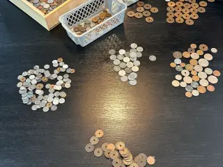Stor samling af gamle mønter