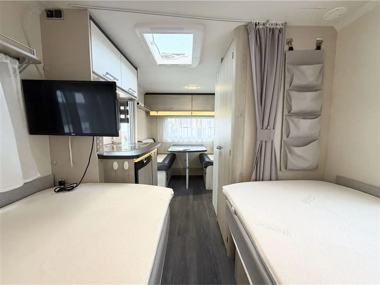 Billede 16 - 2018 - Caravelair Antares 450 style DK Edition Enkeltsenge-Lamel-Gulvtemp.-Mover-Telt