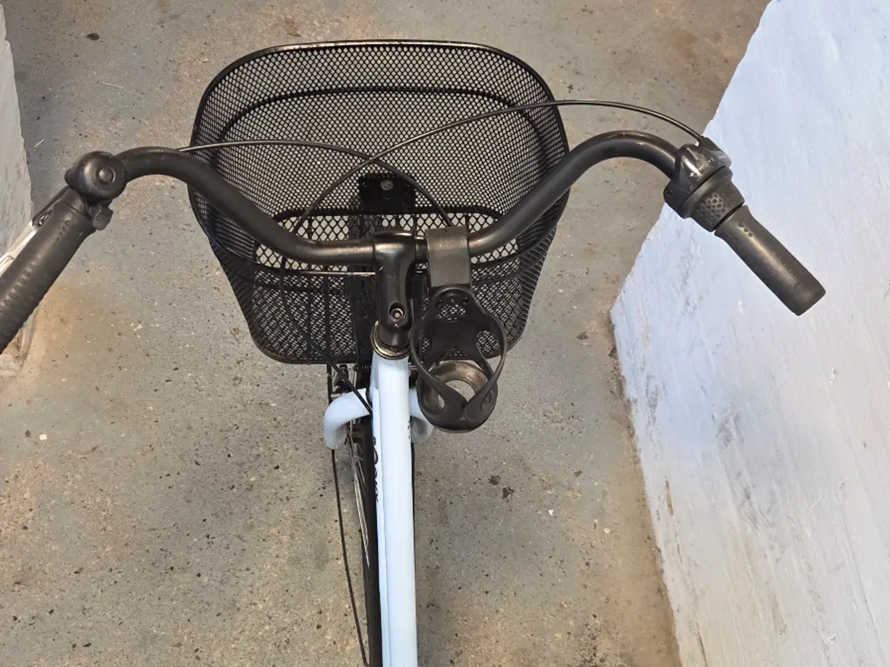 Billede 5 - ROCKY  28" 3 gear  Ny dæk