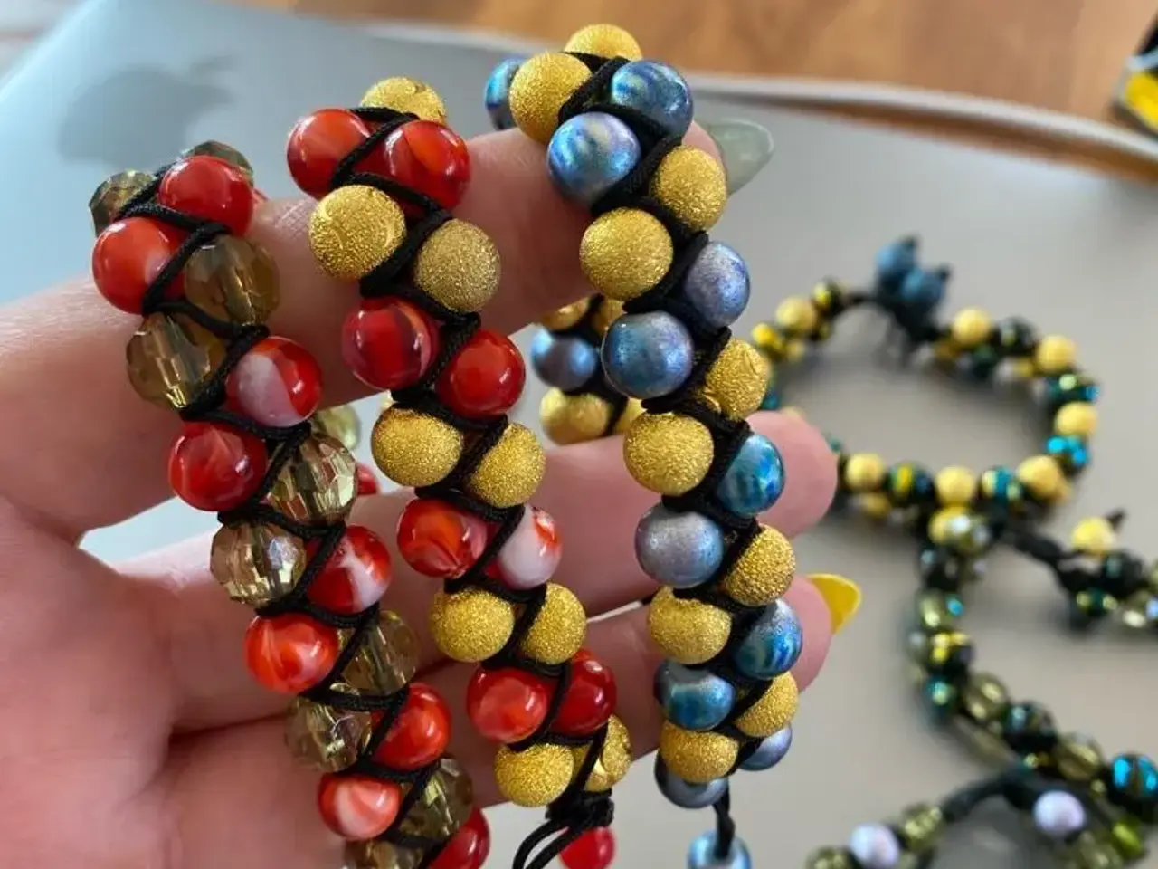Billede 6 - Nye knyttede armbånd