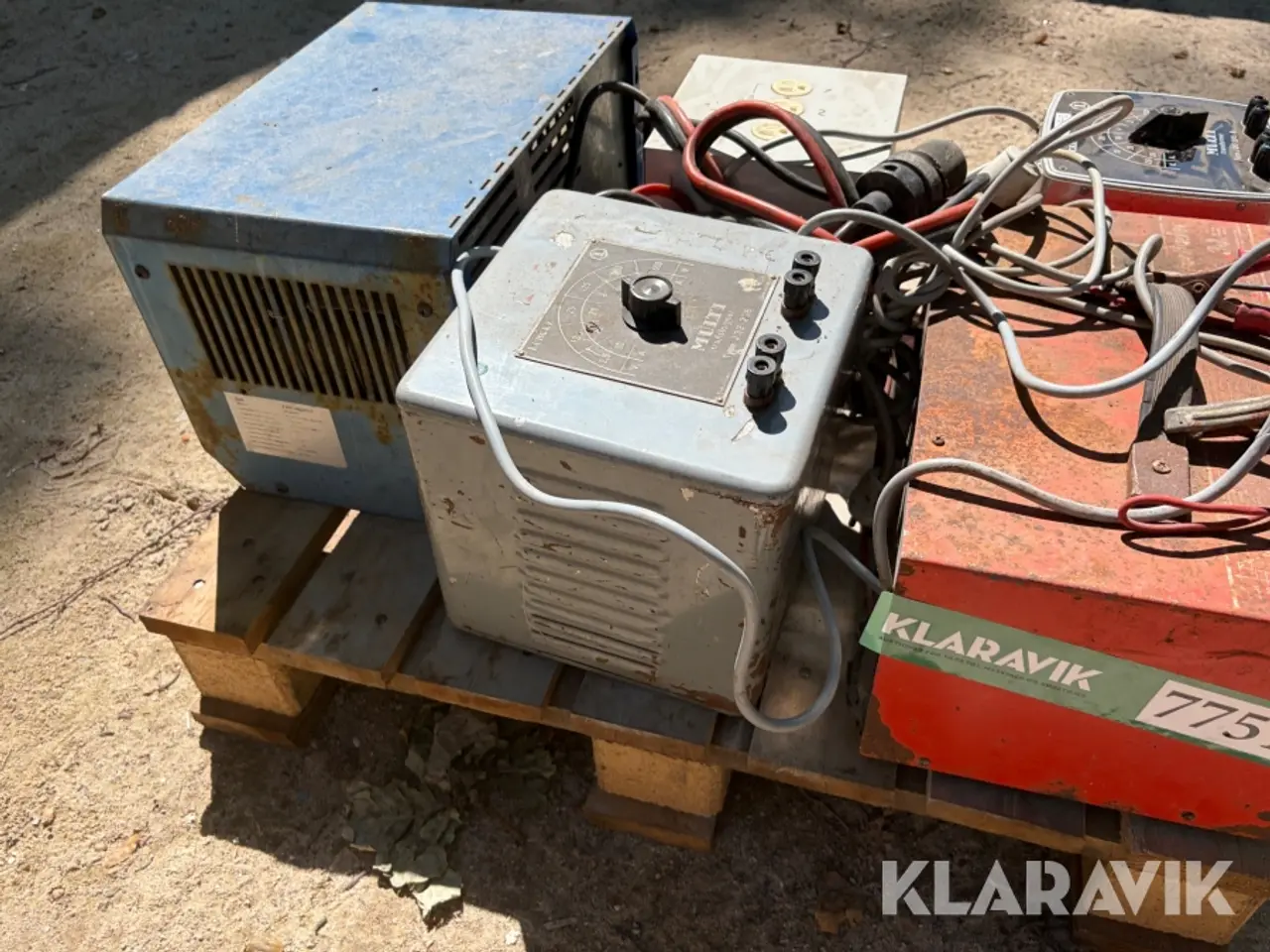 Billede 12 - Batteriladere og variable transformere
