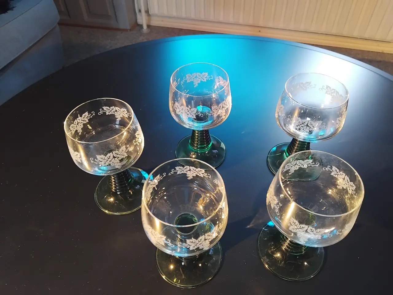 Billede 2 - 2 Vin dispenser og 5 Fransk Luminarc Vinglas
