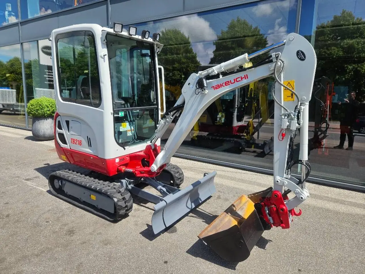 Billede 1 - Takeuchi TB 216