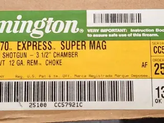 Remmington 870 express super magnum.