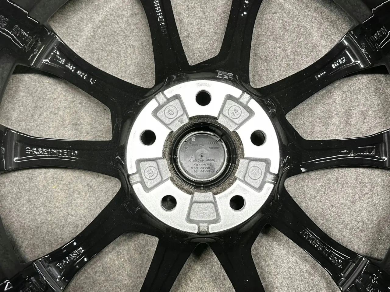 Billede 9 - ALUFÆLGE AUDI A4 S4 B9 8W0 19"