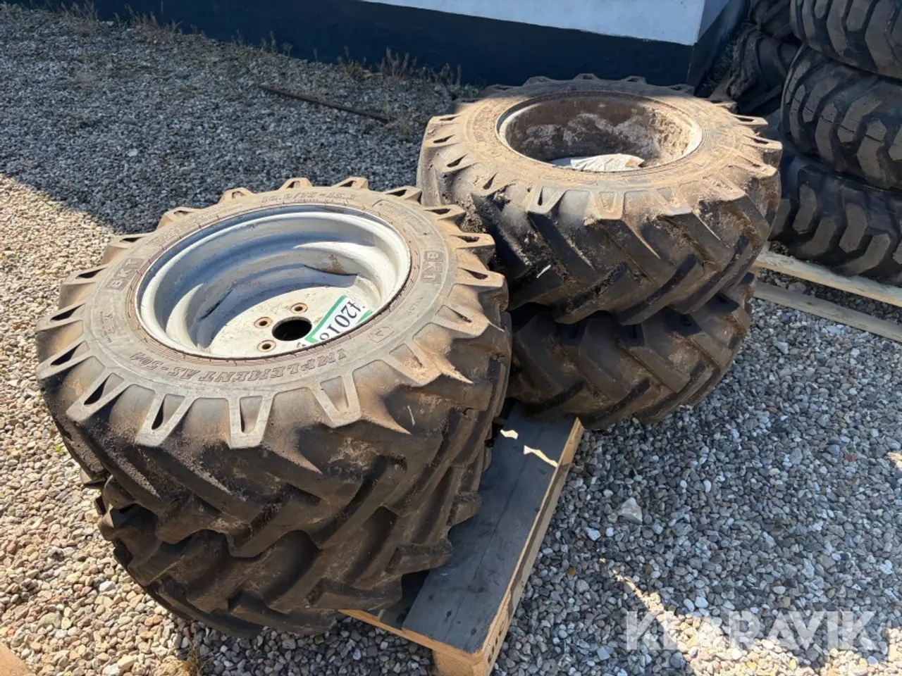 Billede 1 - Dæk Bkt Implement AD-504