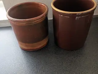 2 stk gamle syltekrukker.