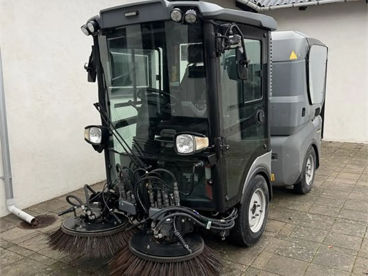 Billede 9 - Kärcher MC130 - Feje suge maskine / Sweeping suction machine - Video!!!