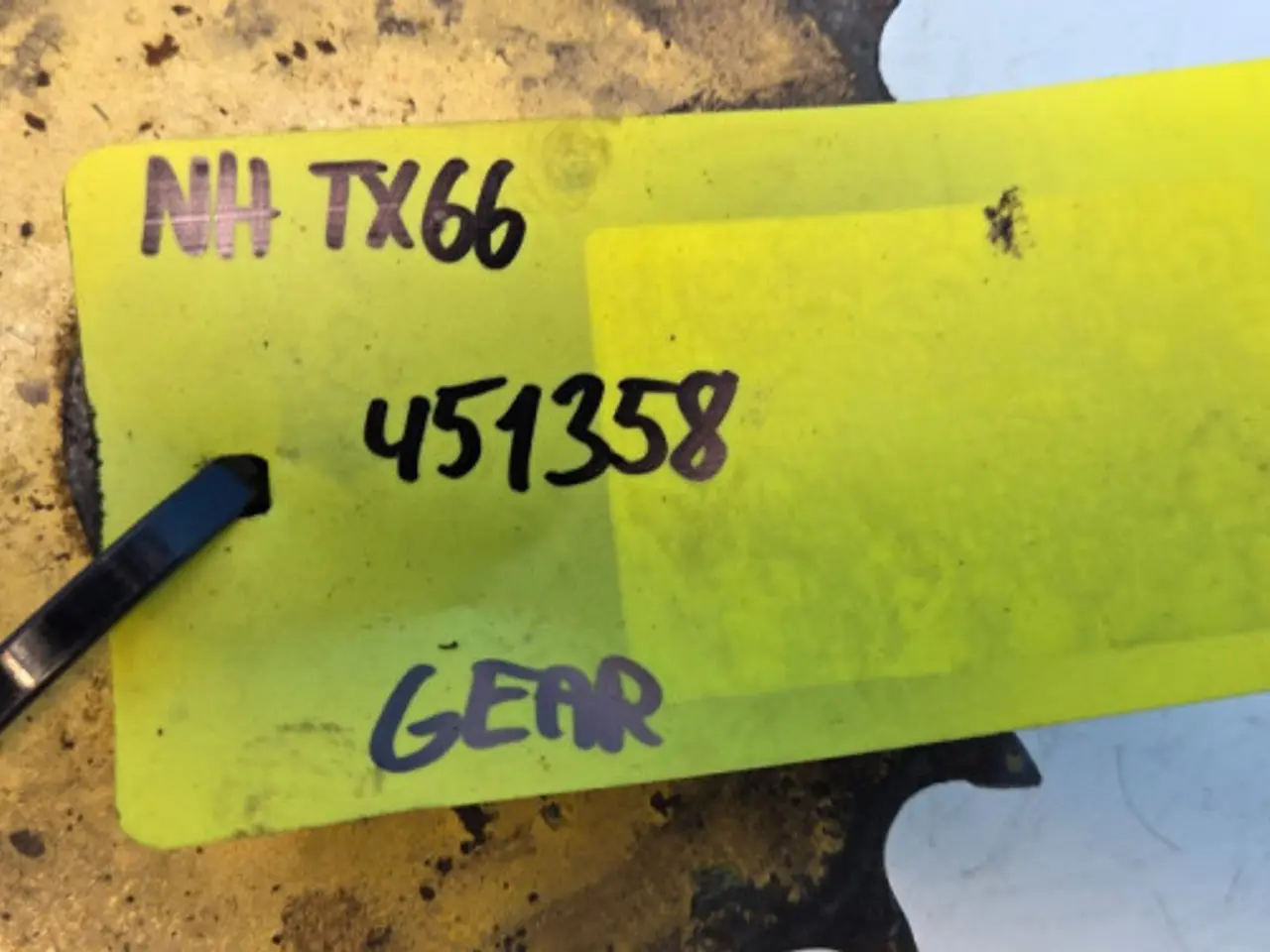 Billede 9 - New Holland TX66 Gearhjul 451358
