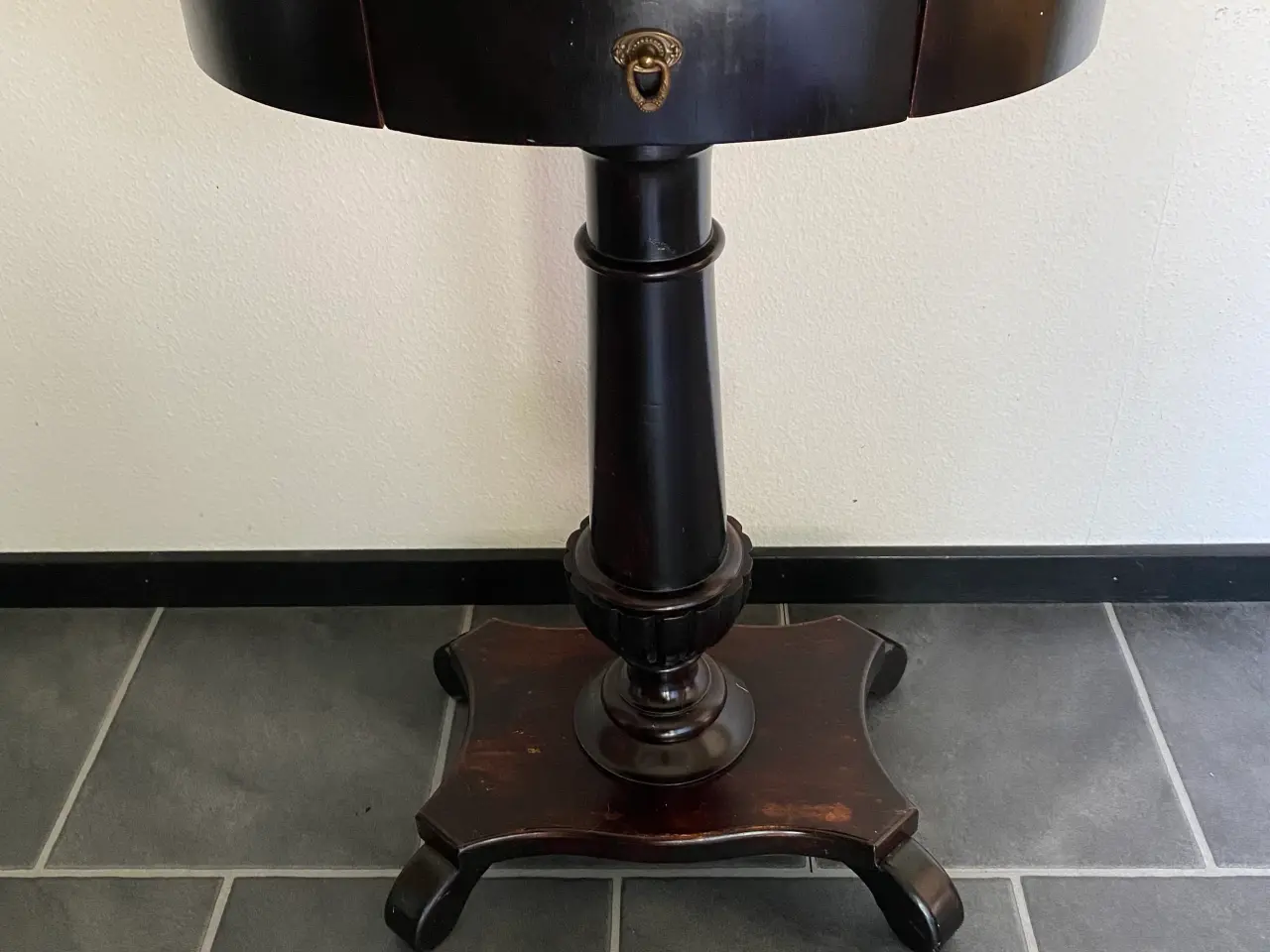 Billede 1 - Sy / Tobaksbord