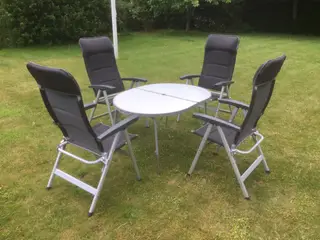 4 Westfield Positionsstole, 2 benstøtter og bord