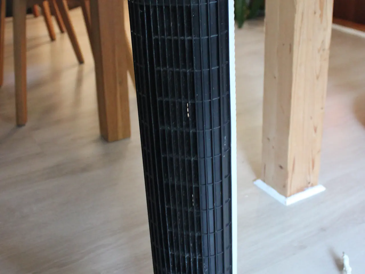 Billede 1 - tårnventilator - køler i denne varme