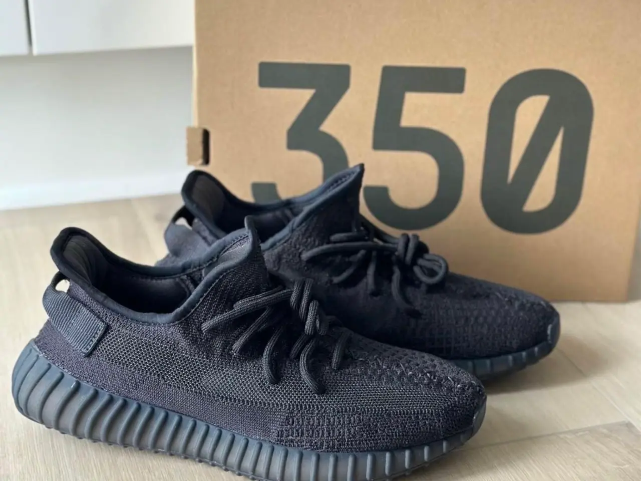 Billede 1 - Yeezy Boost 350 V2 sneakers