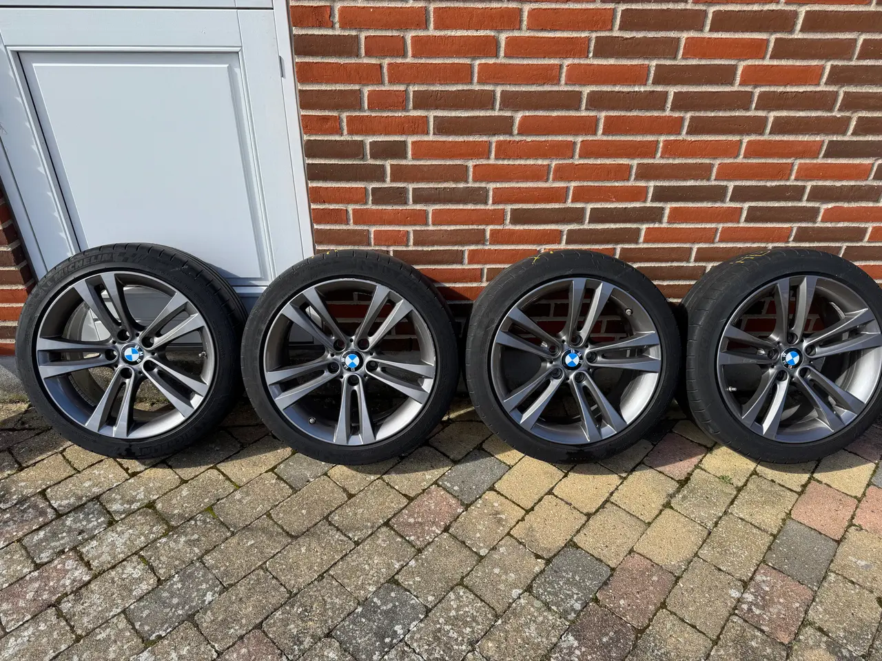 Billede 1 - Originale BMW dæk og fælge