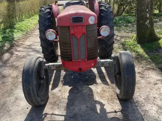 Massey Ferguson 65 bud ønskes