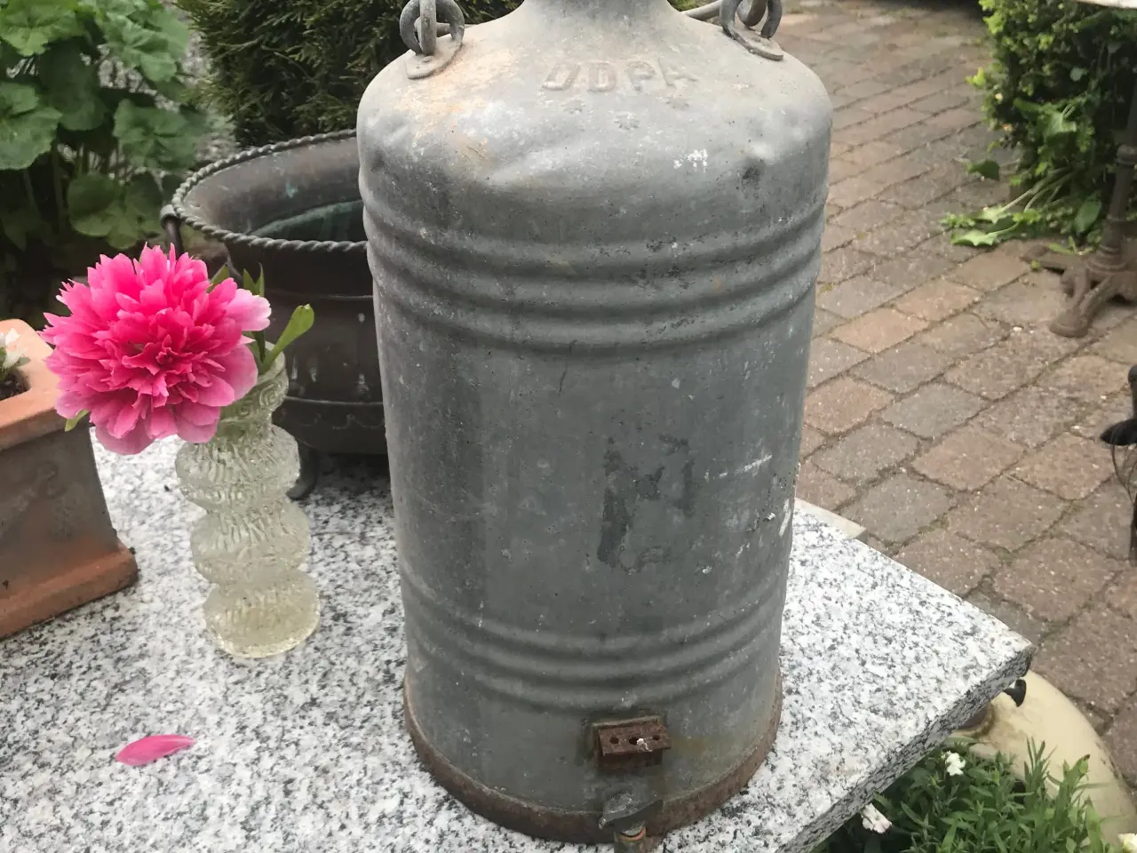 Billede 1 - zink - petroliums beholder
