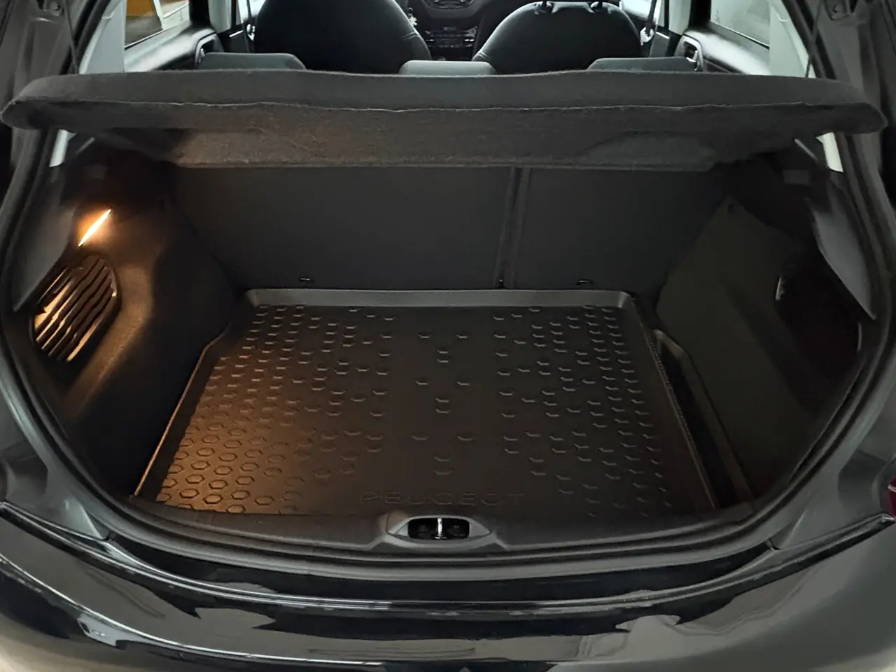 Billede 10 - Peugeot 208 1,2 VTi 82 Allure Sky