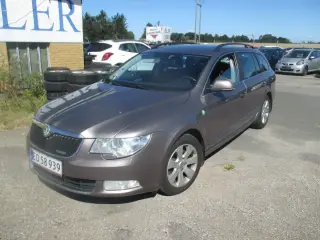 Skoda Superb 1,6 TDi 105 Ambition Combi GreenLine