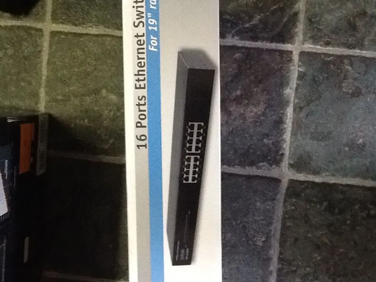 Billede 1 - Konig 16 port switch