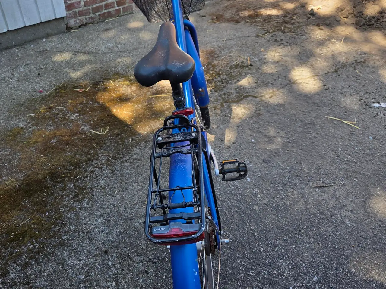 Billede 3 - pigecykel med lille kurv fin cykel