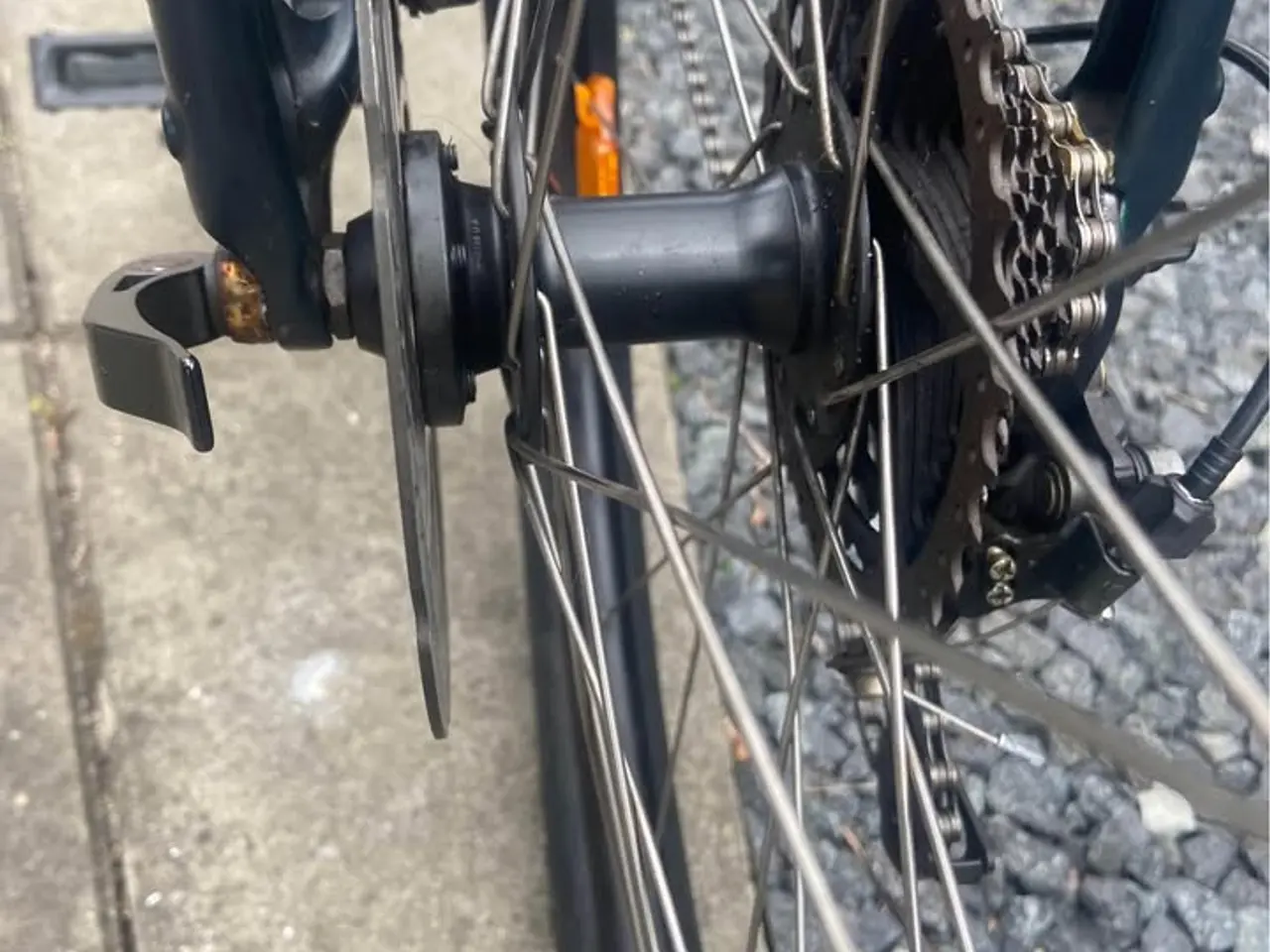 Billede 2 - Specialized. 27,5" hjul, 32cm. stel, 18gear