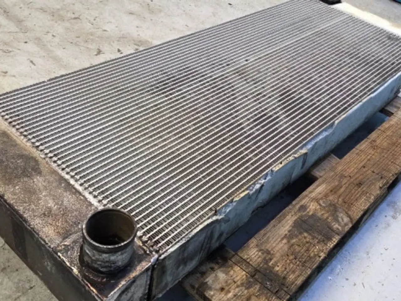 Billede 9 - Case 9240 Køler 47503047