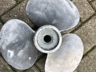 Alu propeller fra fast aksel