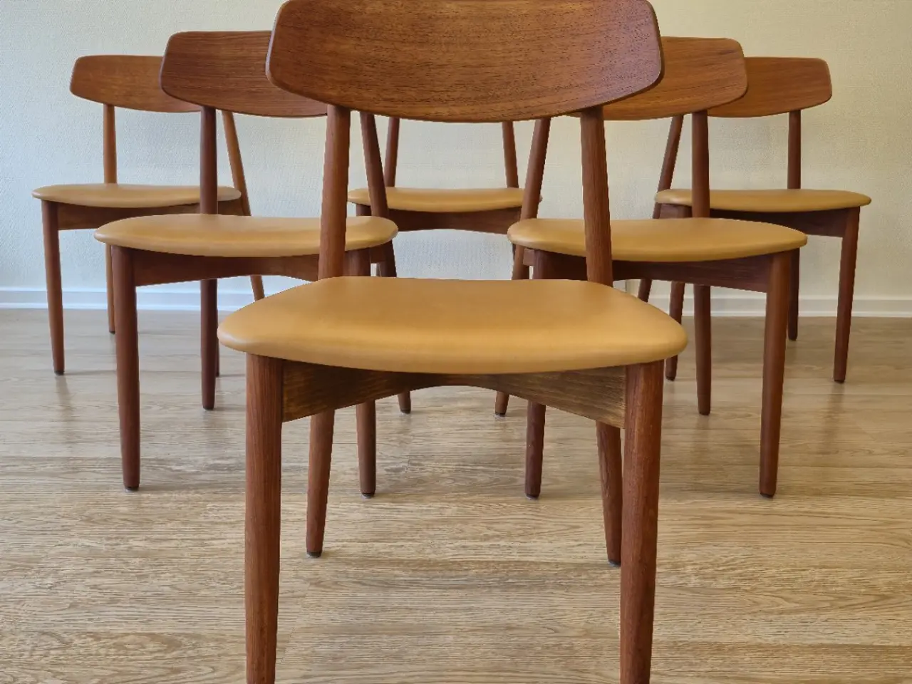 Billede 1 - 6 nyrenoverede Harry østergaard teak stole