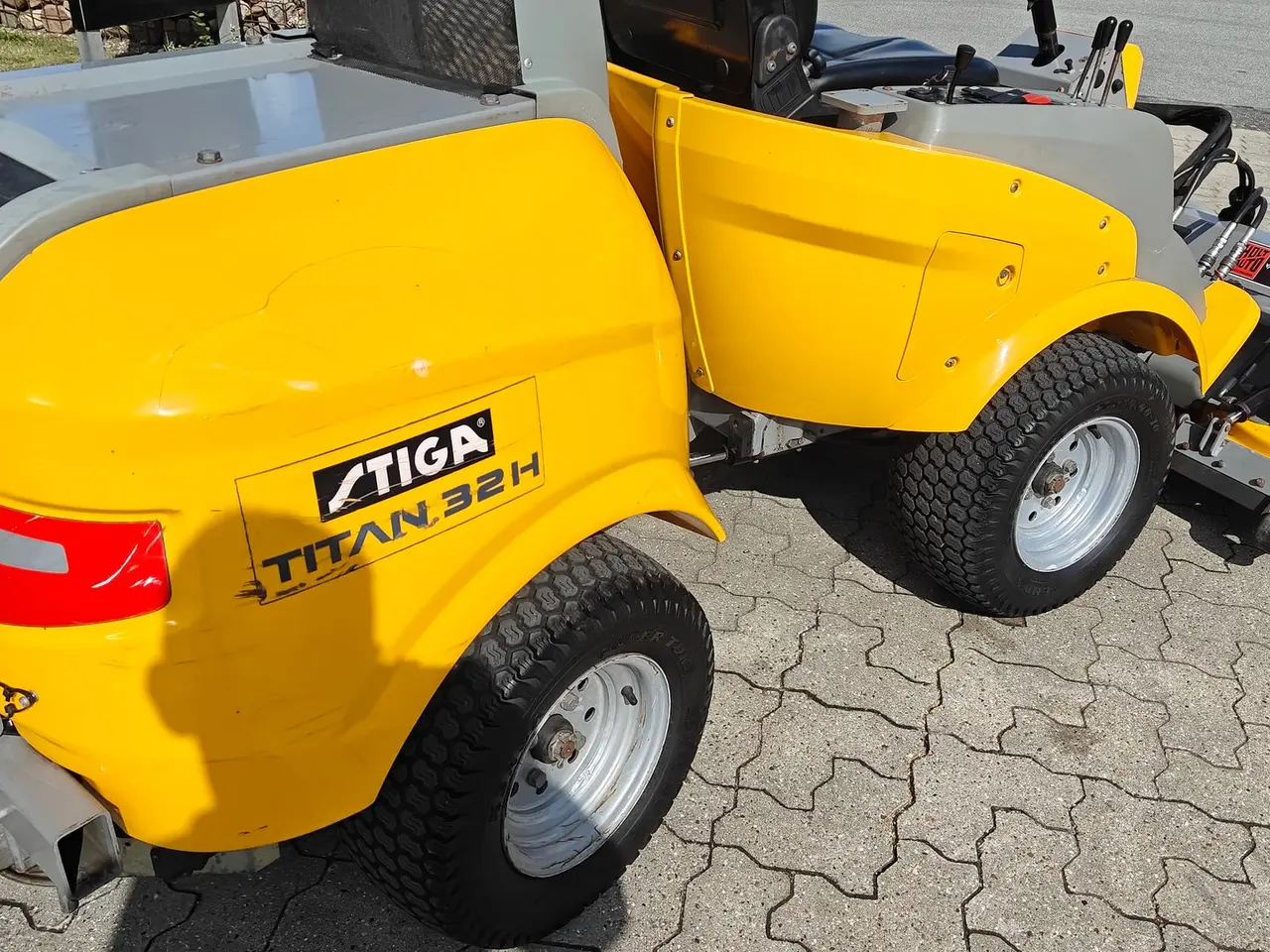 Billede 4 - Stiga TITAN 32 H