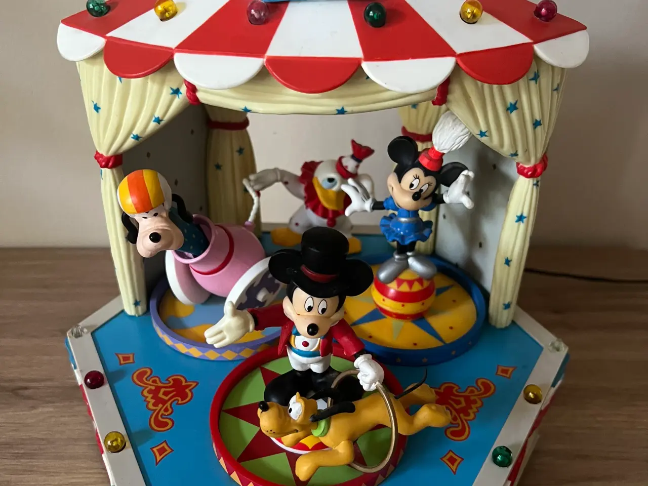 Billede 2 - Stor retro mekanisk Disney figur med musik og lys 